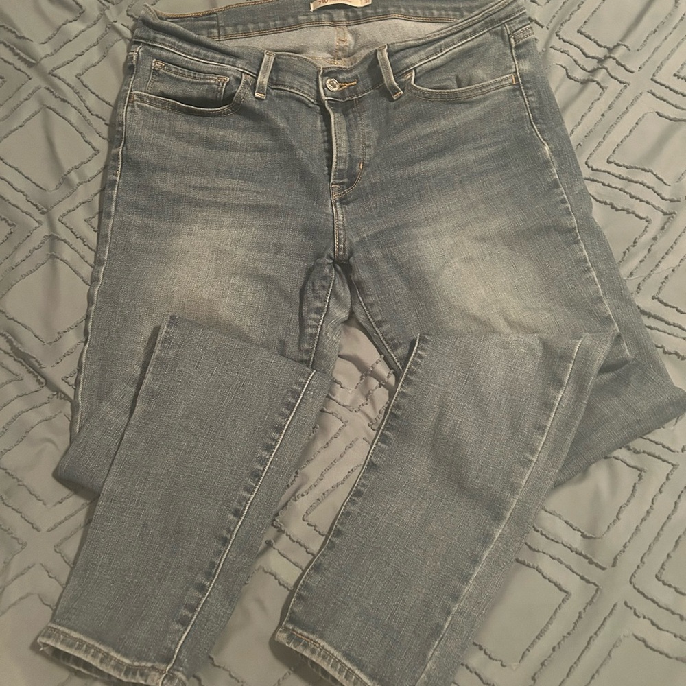 Classic Blue Women's Levi’s super skinny Jeans
